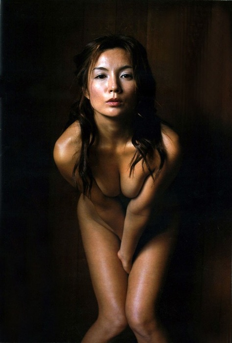 吉本多香美　女優のセミヌードがエロい画像まとめ 4