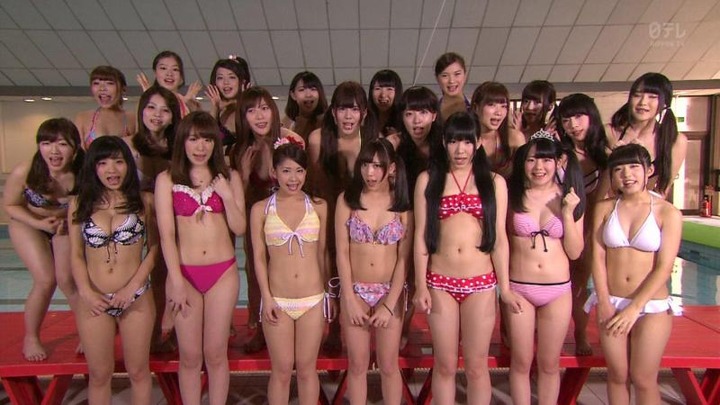 『アイドルの穴』　新人グラドルのびしょびしょになったお尻がエロい画像30枚 32