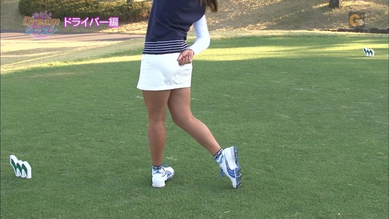 女子ゴルファーイ・ボミのパンツが見えそう 23