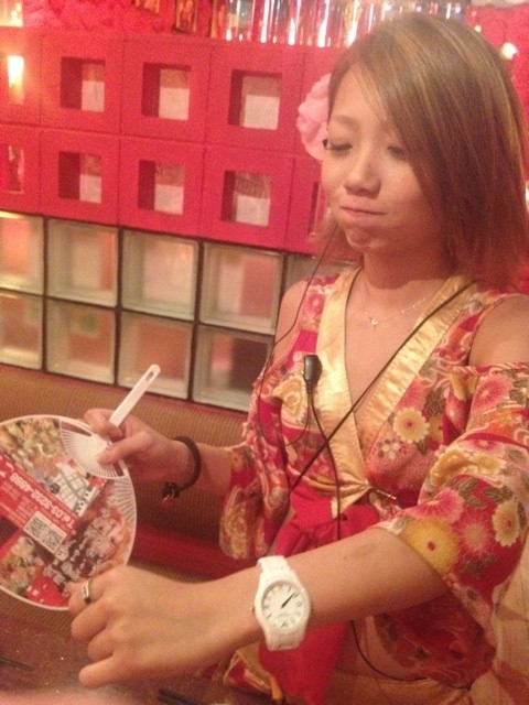花魁系のセクシー居酒屋で働く素人娘のエロ画像が大量にうｐされてるぞｗｗｗｗｗ 10