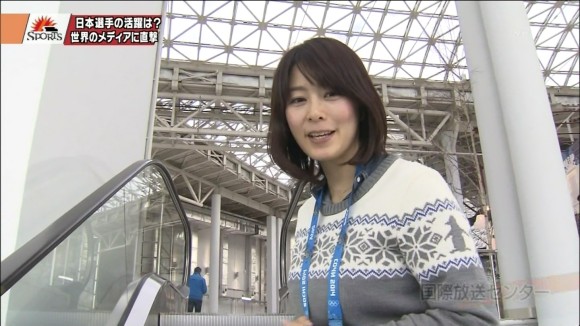 ソチオリンピック中継で杉浦友紀女子アナの尻がエロいキャプ画像まとめ 5