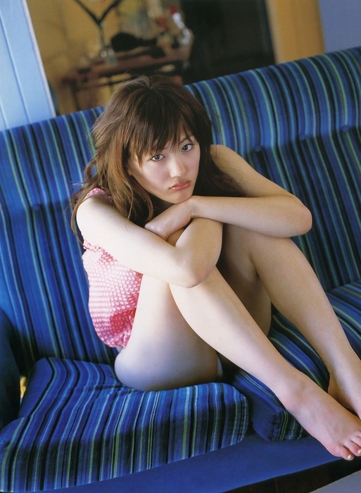 綾瀬はるか　女優のエロい水着画像 18
