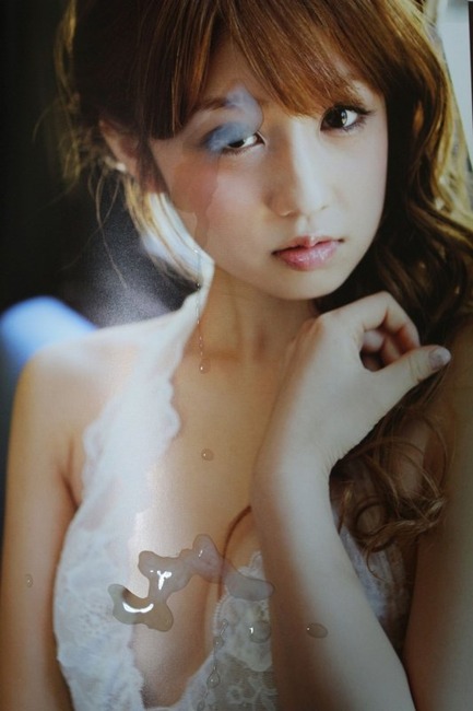 人気アイドルに白い液体をぶっかけてるエロ画像まとめ 12