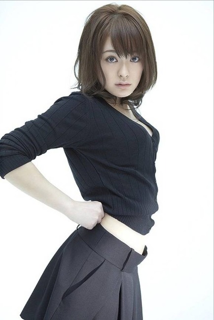 貫地谷しほり(25)女優の着衣巨乳がエロい画像まとめ 1