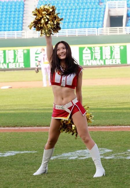楽天イーグルスのチアリーダーがエロ可愛すぎる　画像30枚 4