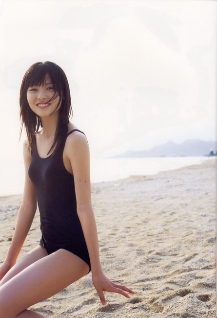 ハロプロ 矢島舞美(18)のパンチラがエロい画像40枚 10