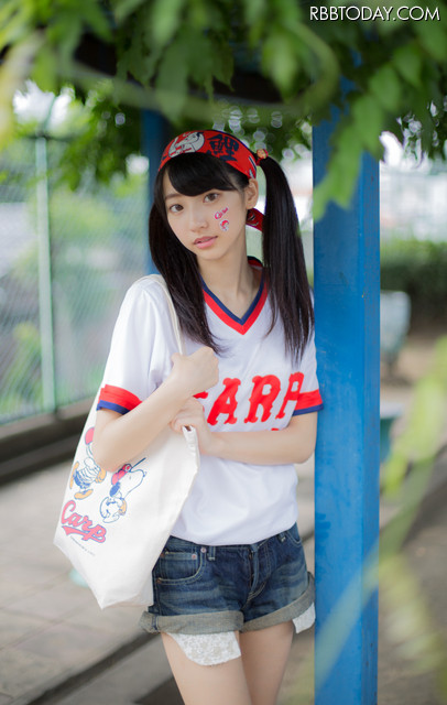 【画像】カープ女子が即ハボすぎる件ｗｗｗｗｗｗ 4