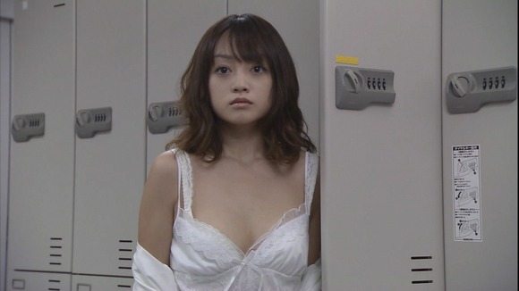 安達祐実（32）がパンチラしそうなお宝エロ画像30枚 18