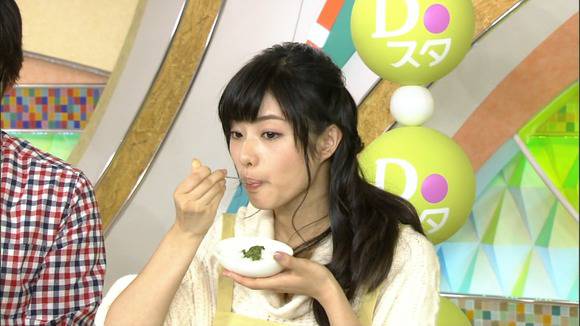 石原さとみの笑顔が可愛いエロキャプ画像まとめ 7