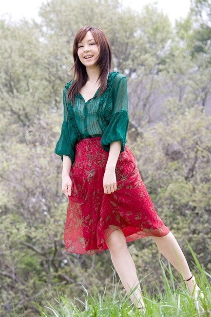乙黒えり（32歳）熟女の体つきがエロい画像50枚 5