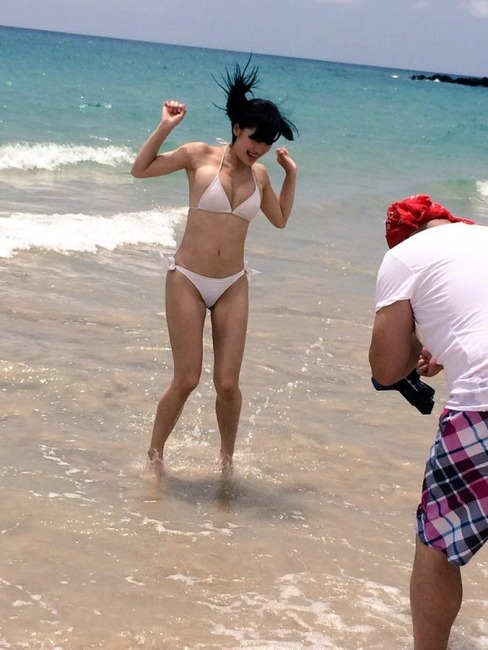 高崎聖子　グラビアアイドルの乳首が見えそうｗｗｗ 13