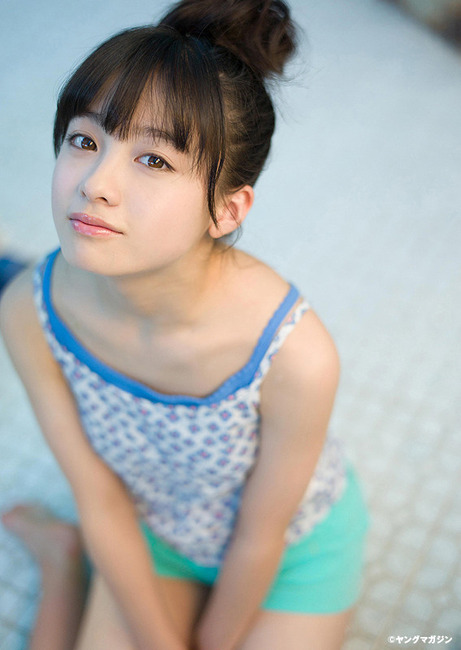【画像】橋本環奈は一体どれだけ可愛ければ気が済むというのか 13