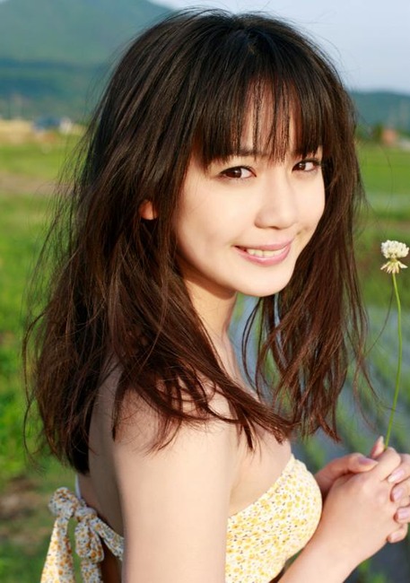 アイドルグループPASSPO 奥仲麻琴の水着が挑発的でエロい画像 15
