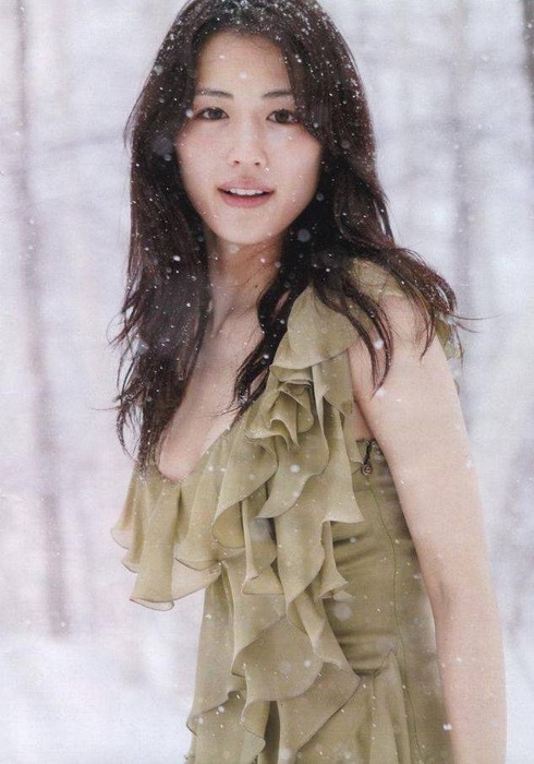 綾瀬はるかの巨乳おっぱいがエロい画像 13