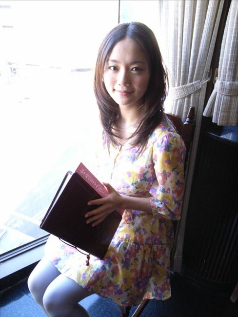中村ゆり　女優のセミヌードがエロい画像30枚 8