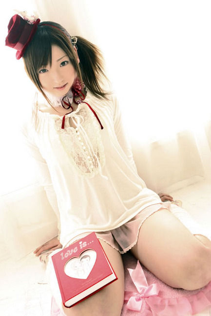 【画像35枚】ミニスカ＋体育座りのエロさは異常 24