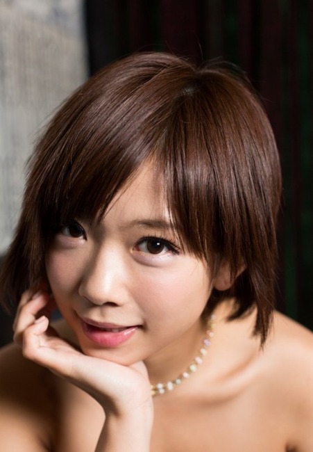 童顔なAV女優 紗倉まなちゃんを抱きたくなるエロ画像 46