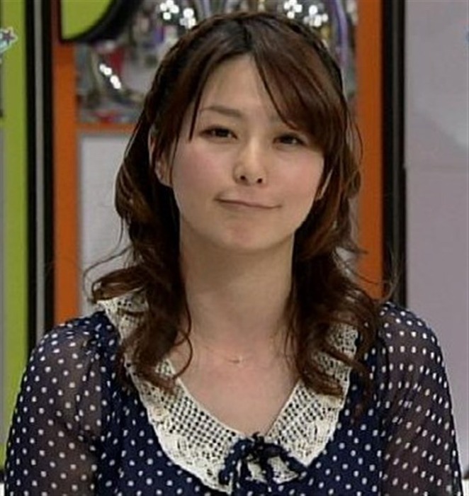 杉浦友紀 女子アナの着衣巨乳が気になる画像 6