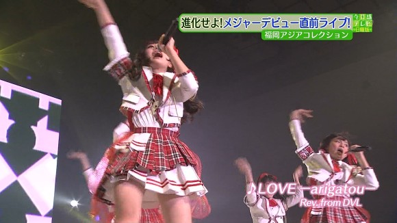 橋本環奈さんがライブ中にパンチラしてるエロ画像50枚 53