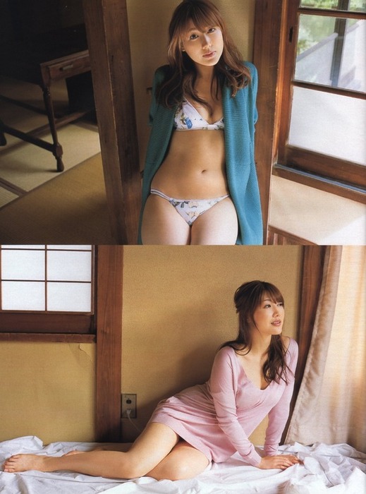 安めぐみのむちむちボディがエロい画像30枚 24