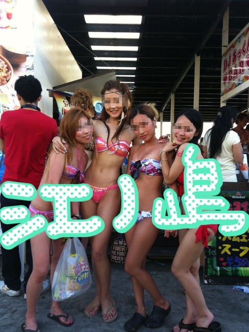 素人水着ギャルを海でナンパしたくなるエロ画像 24