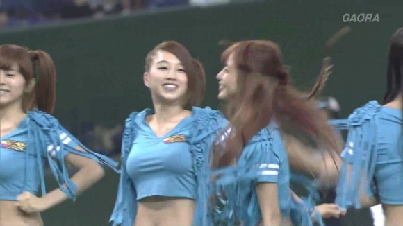 台湾ウェザーガールズの始球式がエロい画像30枚 8