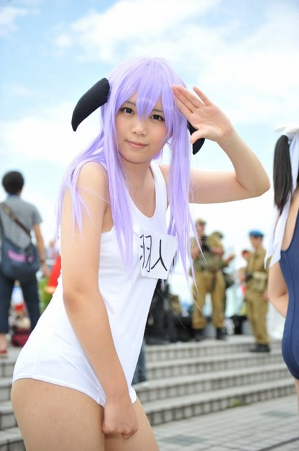 パンツ見えそうな素人コスプレイヤーのエロ画像 7
