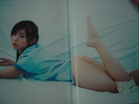 小池里奈がドレス姿で乳首が見えそうｗ【画像あり】 12