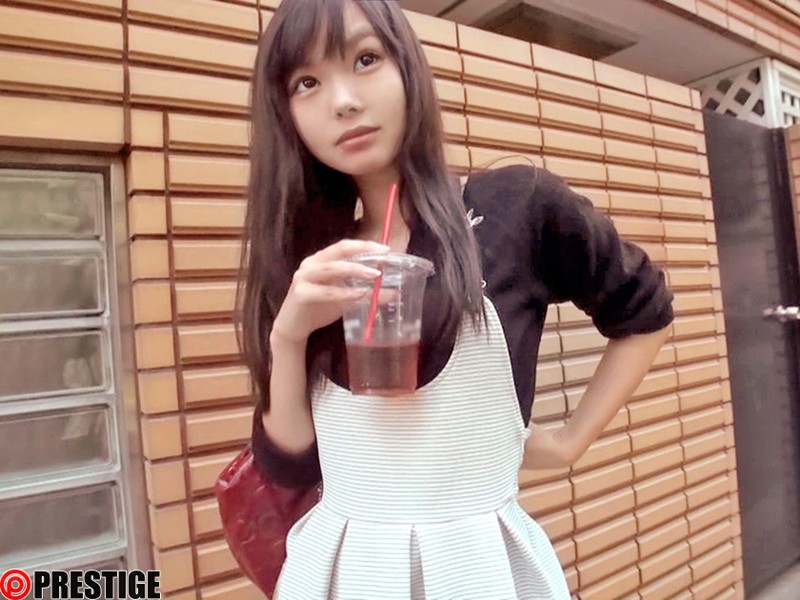 目が大きな可愛い美少女をナンパしてラブホでハメる。 1