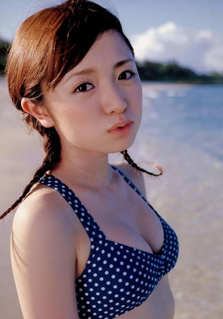 紺野あさ美ちゃんの巨乳おっぱいがエロい画像まとめ 13