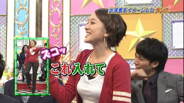 SHELLYが胸チラしてるエロ画像 18