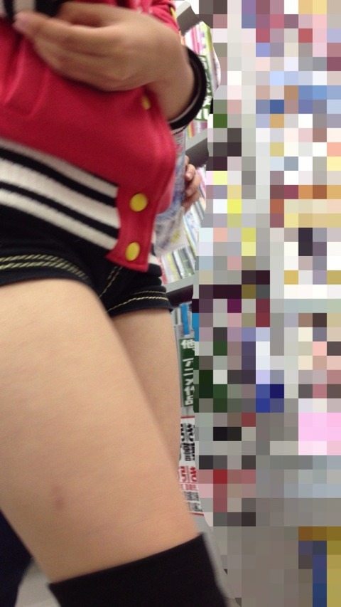 ショーパンでお尻出してる女って露出中という認識でおｋ？ｗｗｗｗｗ（画像あり） 30