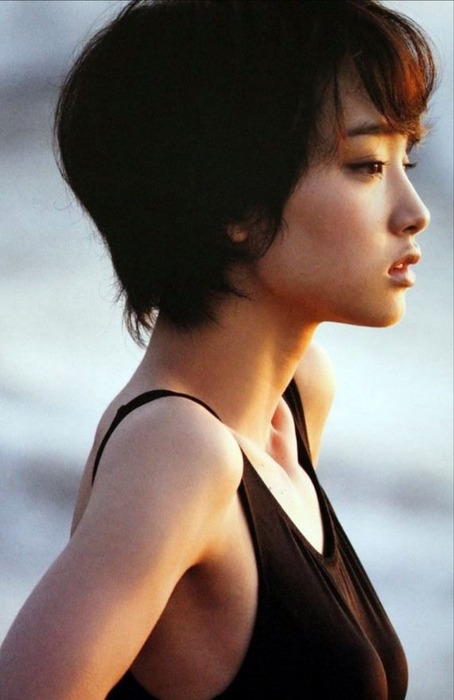 剛力彩芽ちゃんのエロ画像ください！ 9