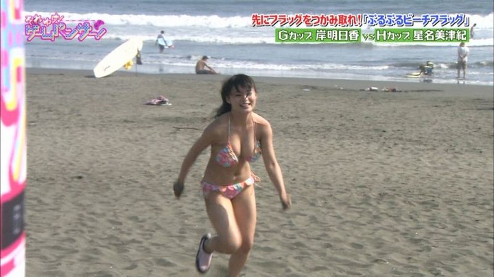 星名美津紀、岸明日香が相撲対決でポロリしてるエロキャプ画像 13