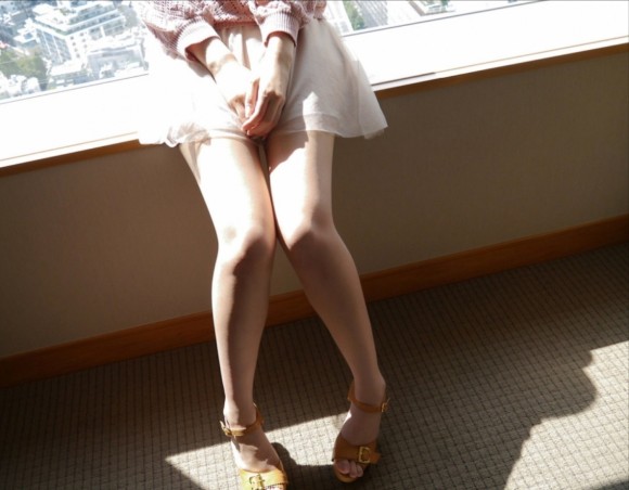 太ももを舐めたくなるエロフェチ画像40枚 10
