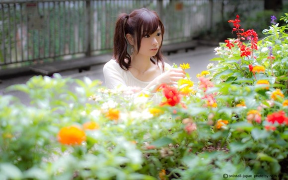 ツインテールで可愛い女子大生の画像30枚 21