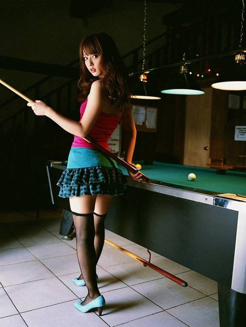 佐々木希の水着やサンタコスプレがエロい画像40枚 15