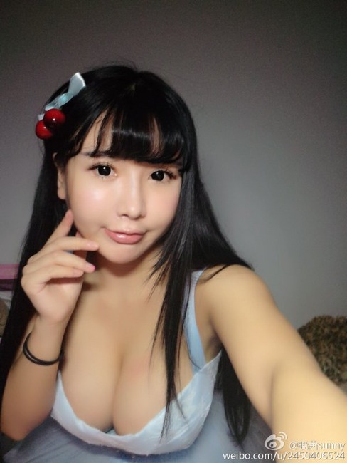 爆乳中国人、晓茜sunnyの自撮り写メ、エロ画像 29