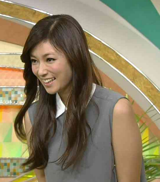 【画像】深田恭子 まるで人妻AVのパッケージと評判の表紙エロ撮影 12