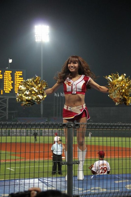 楽天イーグルスのチアリーダーがエロ可愛すぎる　画像30枚 17