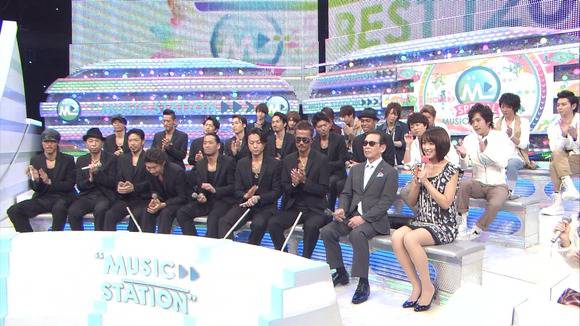 竹内女子アナウンサーがMステでパンチラしてるエロキャプ画像 17