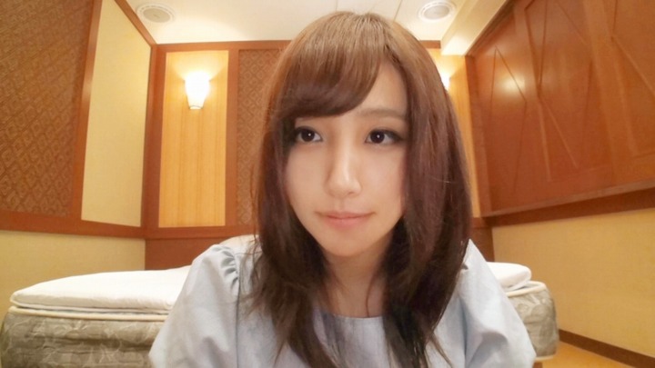 素人大学生（19）とエッチを楽しんでるエロ画像・動画 3