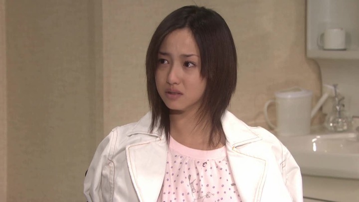 【画像】沢尻エリカがイメチェン!! 黒髪に変身し「お芝居と向き合う」 11