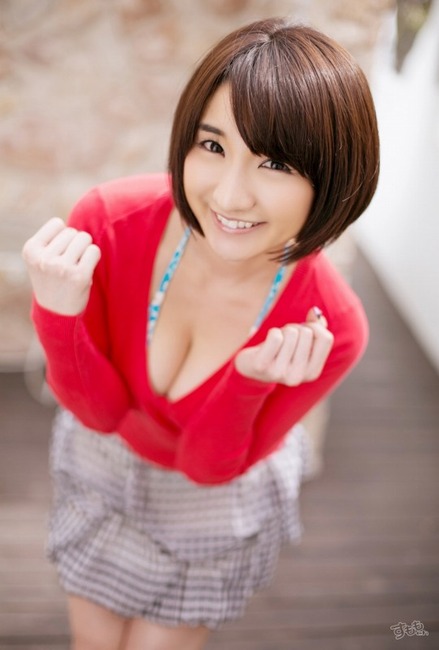 尾崎ナナのOLスーツコスプレがエロい画像70枚 36