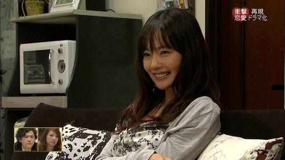 中村ゆり　女優のセミヌードがエロい画像30枚 20