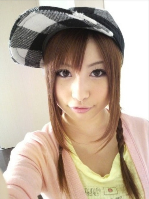 顔だけで抜けちゃう可愛いAV女優のエロ画像35枚 12