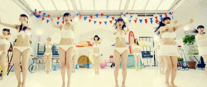 SUPER☆GiRLS / イッチャって♪ヤッチャって♪のPVがエロい画像 5