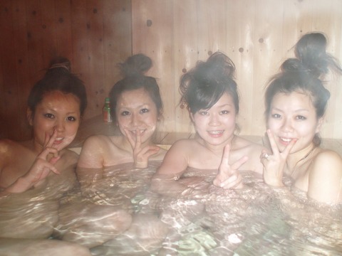 エロ写メを平気で撮らせてくれるビッチな素人さんの生々しいエロ画像ｗｗｗｗｗ 21