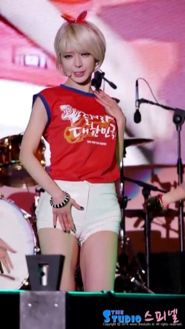 韓流アイドルＡＯＡチョアのホットパンツ+生足がエロい画像まとめ 18