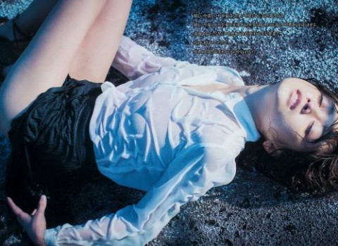 安達祐実が脱いでおっぱい見えてるエロ画像 9